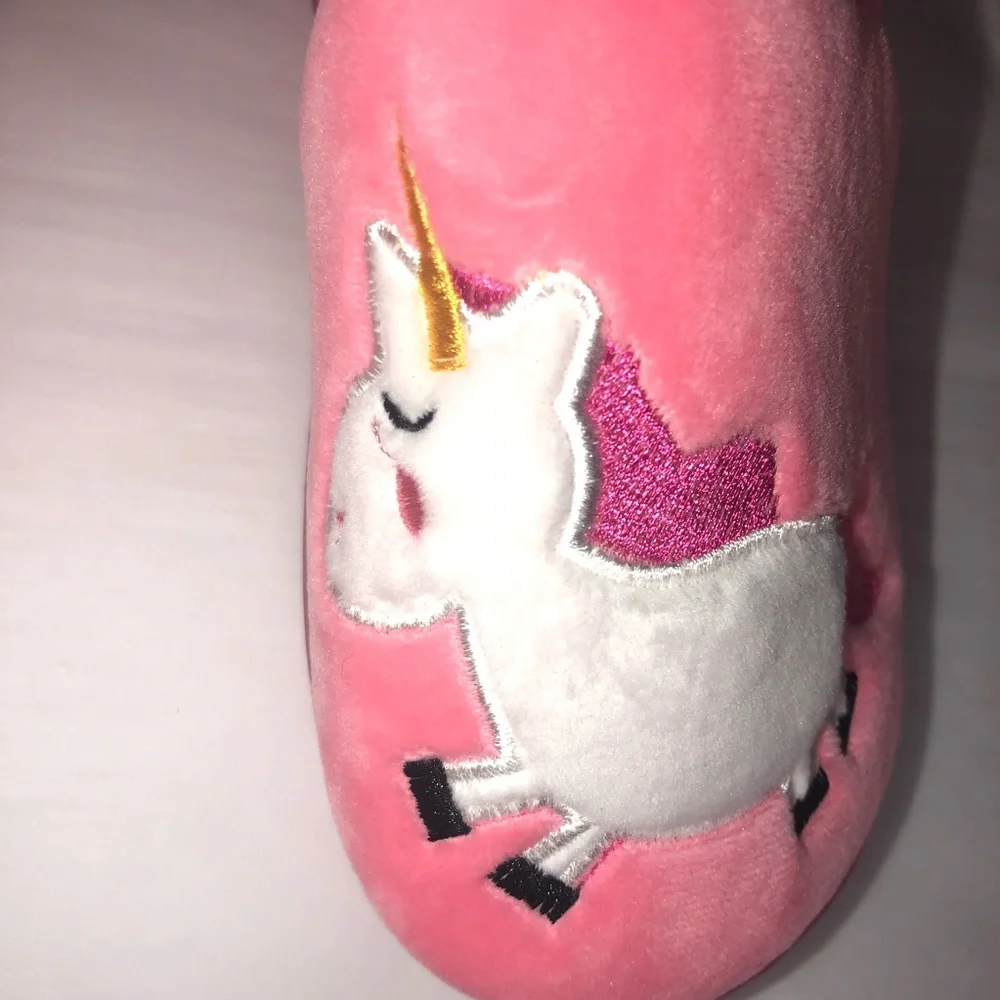 NWOT Girls Pink Slippers Euro Size 21/ US Size‎ 5.5